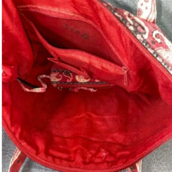 Jordan Accessories NYC Pink Paisley Handbag with Wallet attached inside. 10x10 - Picture 6 of 9